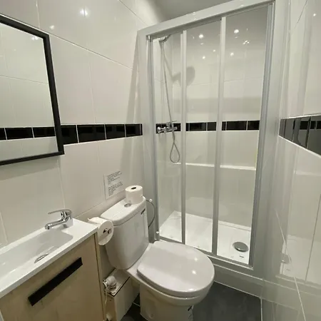 Apartamentos Econostay Fuencarral Madrid Buitenkant foto